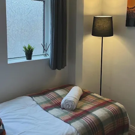 Modern Urban 4 Bedroom House With Free Parking Leicester Exterior photo